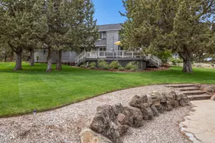 22055 White Peaks Dr, Bend, OR 97702 - Photo 9