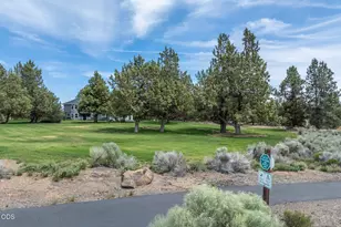22055 White Peaks Dr, Bend, OR 97702 - Photo 67