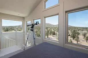 2269 Hawk Owl Ct, Redmond, OR 97756 - Photo 21