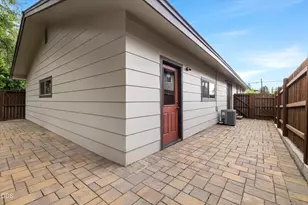 1531 NW 10th St, Bend, OR 97703 - Photo 23