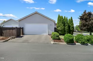 20535 Sunderland Way, Bend, OR 97701 - Photo 5