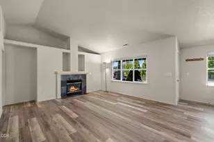 20535 Sunderland Way, Bend, OR 97701 - Photo 15