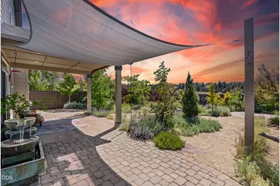 60919 SE Sweet Pea Drive, Bend, OR 97702 - Photo 39