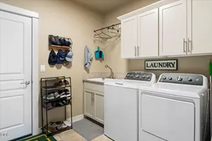 4433 SW Majestic Ave, Redmond, OR 97756 - Photo 31