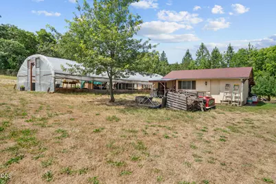 255 Carmen Road, Talent, OR 97540 - Photo 45