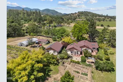 255 Carmen Road, Talent, OR 97540 - Photo 37