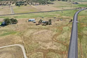 8791 Hwy 234, Gold Hill, OR 97525 - Photo 11