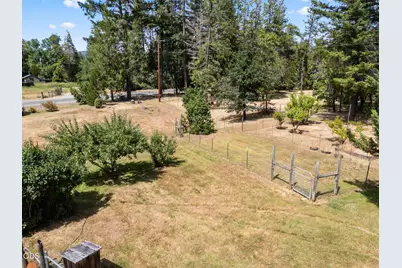 4551 Holland Loop Road, Cave Junction, OR 97523 - Photo 31