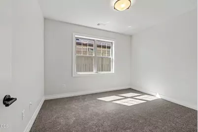 4019 Sunleaf Avenue, Medford, OR 97504 - Photo 33