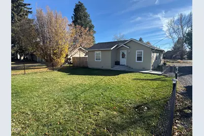 4710 Hilyard Avenue, Klamath Falls, OR 97603 - Photo 1