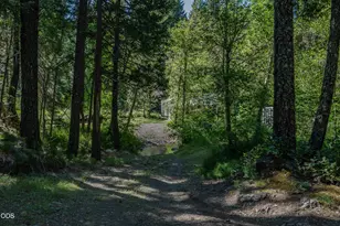 8245 Jumpoff Joe Creek Rd, Grants Pass, OR 97526 - Photo 37