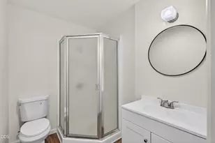 502 S B St, Phoenix, OR 97535 - Photo 17