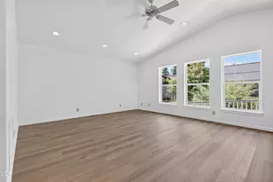 502 S B St, Phoenix, OR 97535 - Photo 5