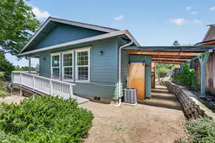 502 S B St, Phoenix, OR 97535 - Photo 25