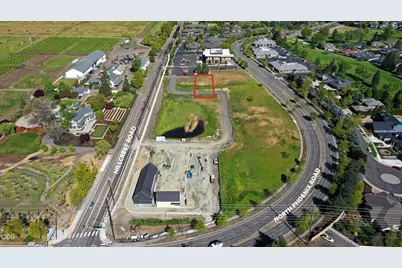 3256 Hillcrest Road, Medford, OR 97504 - Photo 3