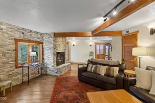 63220 Johnson Rd, Bend, OR 97703 - Photo 15