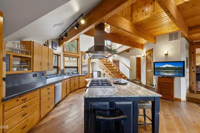 63220 Johnson Road, Bend, OR 97703 - Photo 3