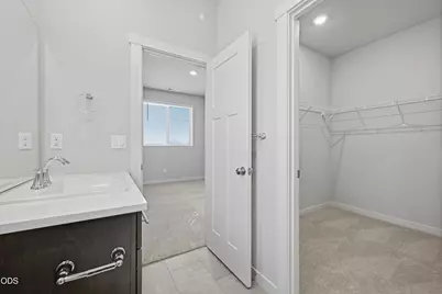 2658 NW 26th Lp North, Redmond, OR 97756 - Photo 13