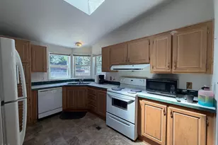 19907 Lynx Ln, Bend, OR 97702 - Photo 5