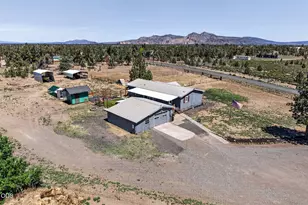 3381 NE 25th St, Redmond, OR 97756 - Photo 3
