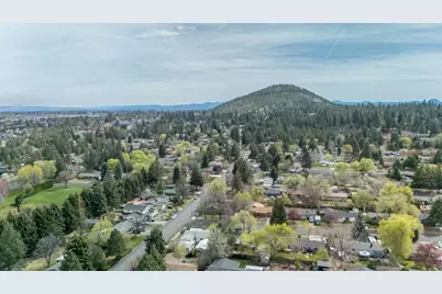 1382 NE Drost Drive, Bend, OR 97701 - Photo 11