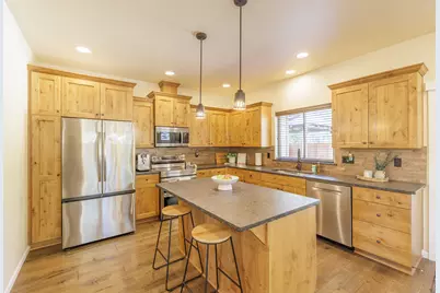 16802 Pony Express Way, Bend, OR 97707 - Photo 9