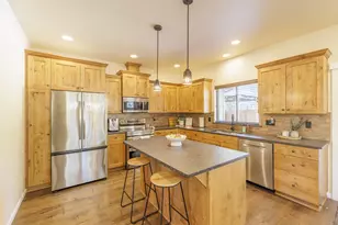 16802 Pony Express Way, Bend, OR 97707 - Photo 9