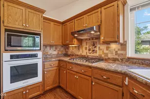 1032 Thelma Way, Grants Pass, OR 97527 - Photo 11