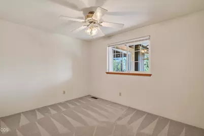 1032 Thelma Way, Grants Pass, OR 97527 - Photo 25