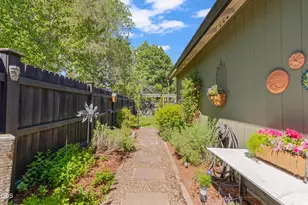 637 NE Mason, Bend, OR 97701 - Photo 23