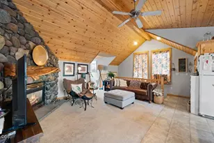 24585 Dodds Rd, Bend, OR 97701 - Photo 11
