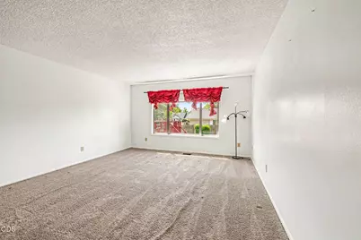 2774 Jessica Circle, Medford, OR 97504 - Photo 17