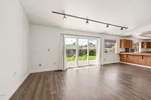 2774 Jessica Cir, Medford, OR 97504 - Photo 9