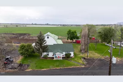 10410 SW Houston Lake Road, Powell Butte, OR 97753 - Photo 31