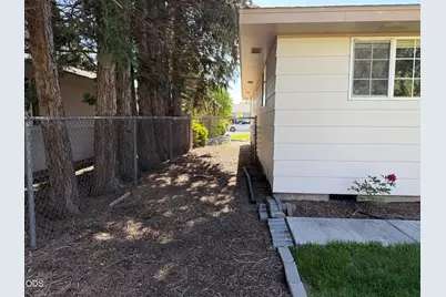 4429 Sycamore Drive, Klamath Falls, OR 97603 - Photo 11