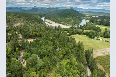 308 Limpy Creek Road, Grants Pass, OR 97527 - Photo 45
