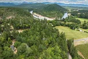308 Limpy Creek Rd, Grants Pass, OR 97527 - Photo 45