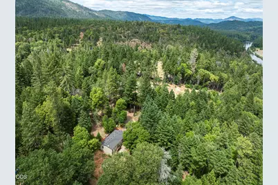 308 Limpy Creek Road, Grants Pass, OR 97527 - Photo 47