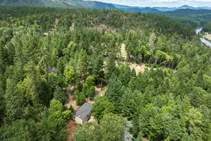 308 Limpy Creek Rd, Grants Pass, OR 97527 - Photo 47
