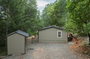 308 Limpy Creek Rd, Grants Pass, OR 97527 - Photo 25
