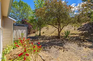 2054 California Ave, Klamath Falls, OR 97601 - Photo 33