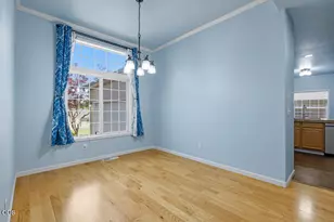 2054 California Ave, Klamath Falls, OR 97601 - Photo 9