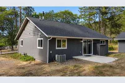 2895 Hamilton Lane, Grants Pass, OR 97527 - Photo 23