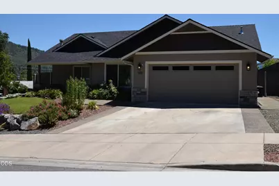 303 NW Collette Way, Grants Pass, OR 97526 - Photo 23