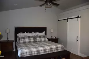 303 NW Collette Way, Grants Pass, OR 97526 - Photo 9