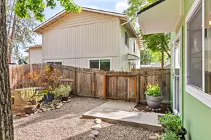 600 W 1st St, Phoenix, OR 97535 - Photo 17
