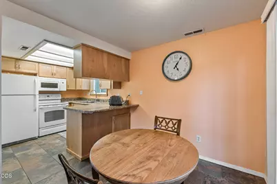 600 W 1st Street #8, Phoenix, OR 97535 - Photo 9
