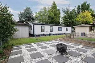 733 Mindy Sue, Medford, OR 97501 - Photo 21