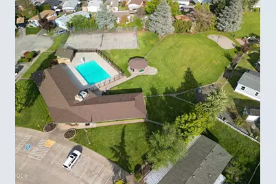 733 Mindy Sue, Medford, OR 97501 - Photo 39