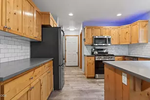 20696 Barton Crossing Way, Bend, OR 97701 - Photo 13